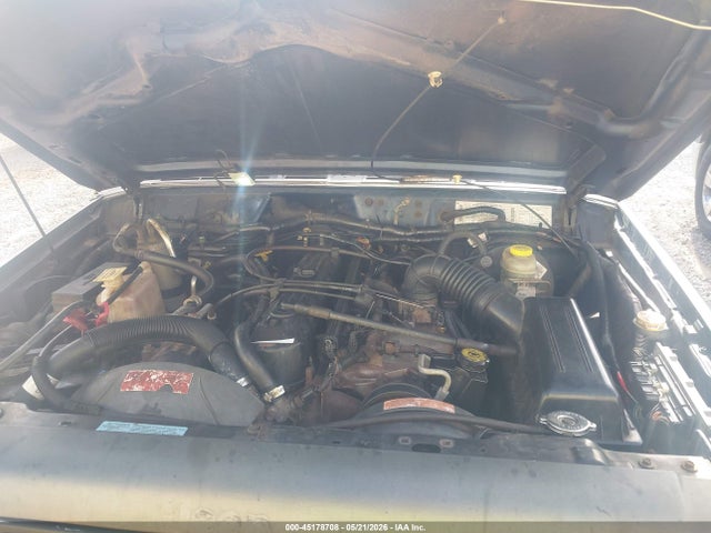 2000 Jeep Cherokee Classic მანქანა იყიდება აუქციონზე, vin: 1J4FT58S3YL231015, აუქციონის ნომერი: 45178708