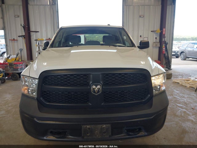 3C6RR7KG1LG242450 RAM 1500 Classic Tradesman 4x4 5&#039;7 Box