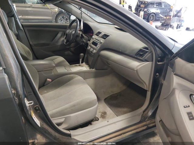 45178772 :رقم المزاد ، 4T1BF3EK1AU108135 vin ، 2010 Toyota Camry Le مزاد بيع