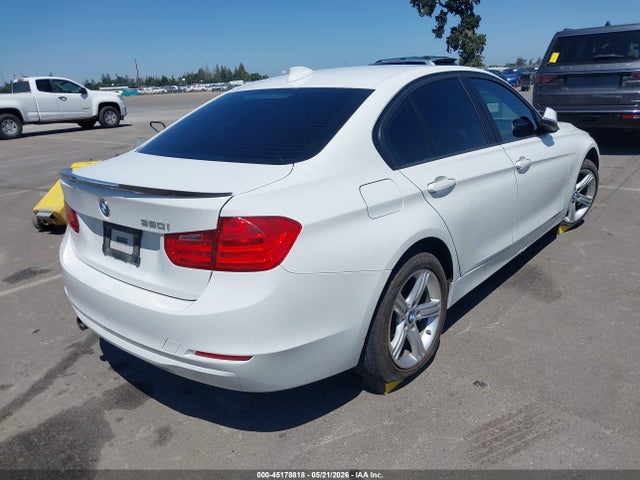 WBA3B1G57FNT03543 BMW 320i