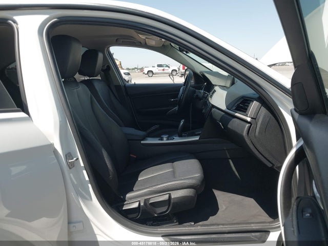 WBA3B1G57FNT03543 BMW 320i