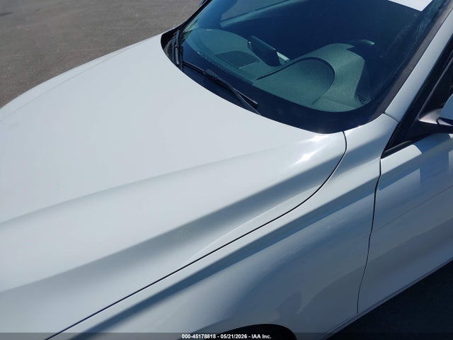WBA3B1G57FNT03543 BMW 320i
