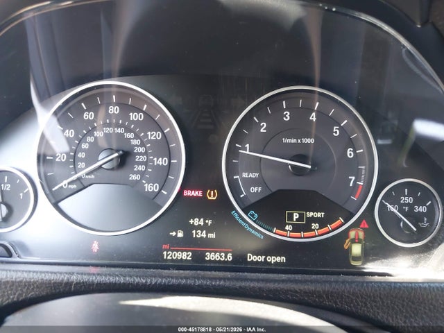 WBA3B1G57FNT03543 BMW 320i