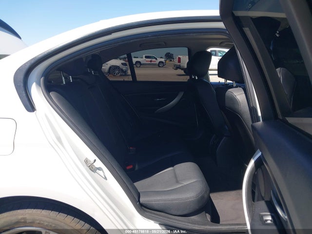 WBA3B1G57FNT03543 BMW 320i