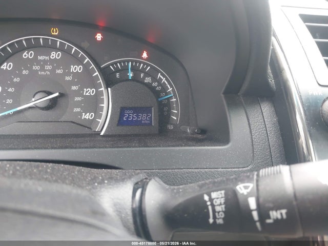 45178880 :رقم المزاد ، 4T4BF1FK6ER410728 vin ، 2014 Toyota Camry Le مزاد بيع