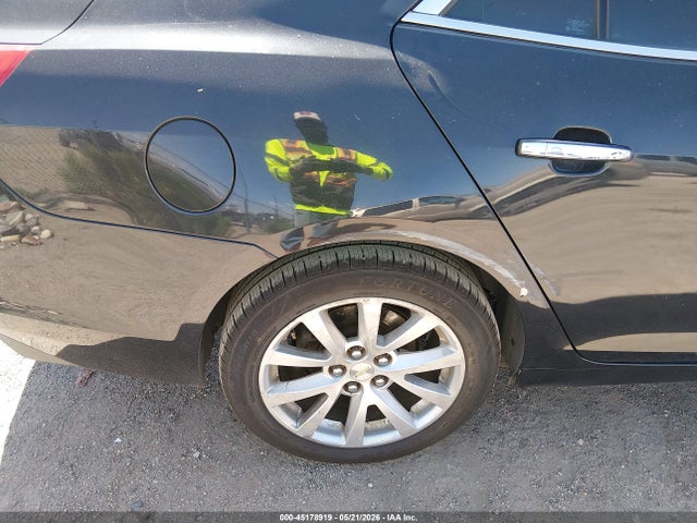 Продаж на аукціоні авто 2015 Chevrolet Malibu 1lz, vin: 1G11F5SL9FF194856, номер лоту: 45178919