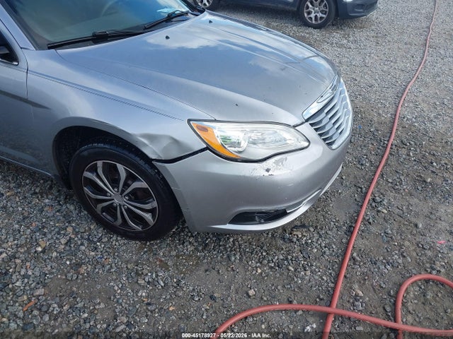 Aukcja sprzedaży 2014 Chrysler 200 Lx, vin: 1C3CCBAB2EN204359, numer aukcji: 45178927