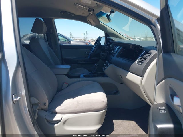 KIA SEDONA LX 2015 KNDMB5C12F6051583 Image 5