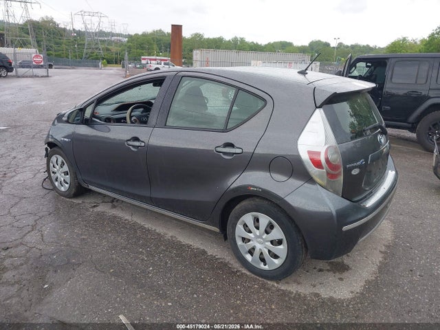 Продаж на аукціоні авто 2013 Toyota Prius C Two, vin: JTDKDTB36D1051153, номер лоту: 45179024