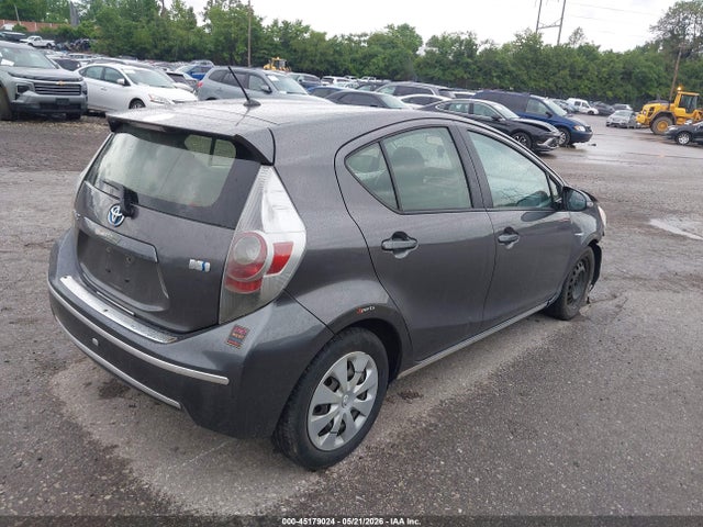 Продаж на аукціоні авто 2013 Toyota Prius C Two, vin: JTDKDTB36D1051153, номер лоту: 45179024