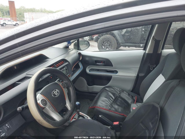 Продаж на аукціоні авто 2013 Toyota Prius C Two, vin: JTDKDTB36D1051153, номер лоту: 45179024