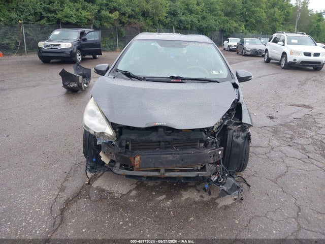 Продаж на аукціоні авто 2013 Toyota Prius C Two, vin: JTDKDTB36D1051153, номер лоту: 45179024