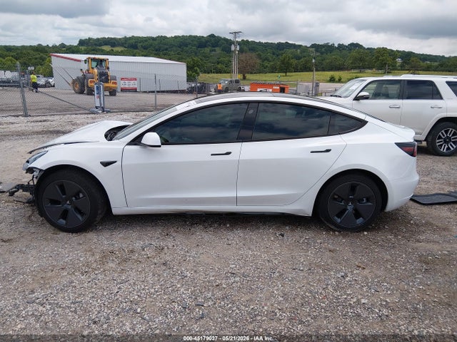Продажа на аукционе авто 2023 Tesla Model 3 Rear-wheel Drive, vin: 5YJ3E1EA0PF641781, номер лота: 45179037