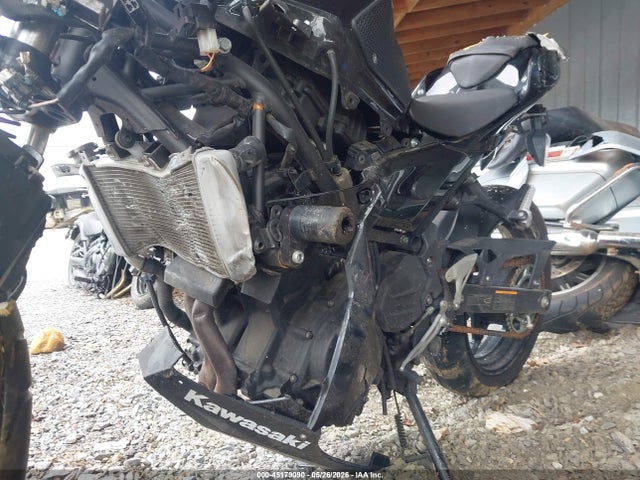 45179090 :رقم المزاد ، JKAEXKH19JDA08261 vin ، 2018 Kawasaki Ex400 مزاد بيع