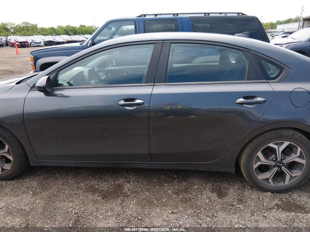 2019 Kia Forte Lxs მანქანა იყიდება აუქციონზე, vin: 3KPF24AD8KE078520, აუქციონის ნომერი: 45179094