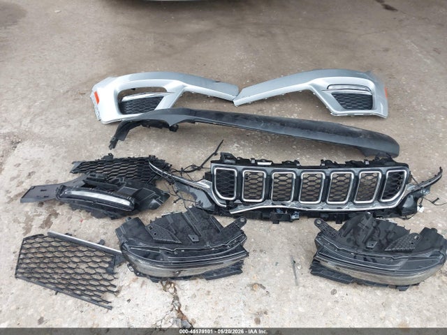 45179101 :رقم المزاد ، 1C4RJYB63PC648851 vin ، 2023 Jeep Grand Cherokee 4xe مزاد بيع