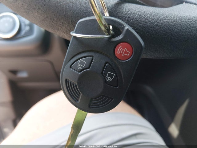 45179108 :رقم المزاد ، 1FMCU0GD2HUC59549 vin ، 2017 Ford Escape Se مزاد بيع