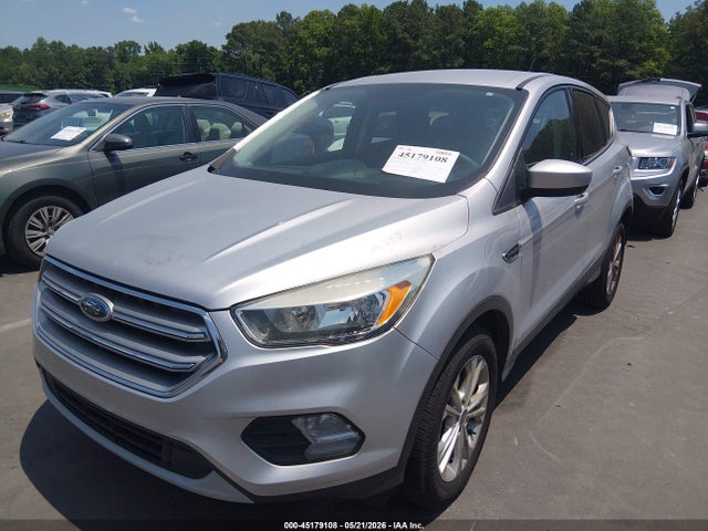 45179108 :رقم المزاد ، 1FMCU0GD2HUC59549 vin ، 2017 Ford Escape Se مزاد بيع