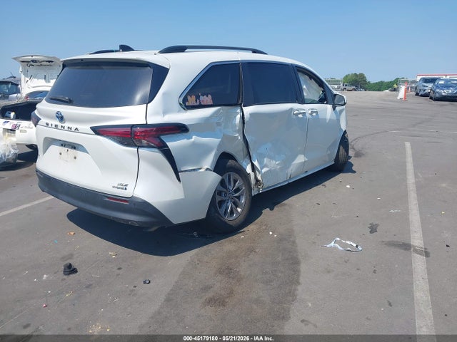 45179180 :رقم المزاد ، 5TDYRKEC8NS135481 vin ، 2022 Toyota Sienna Xle مزاد بيع