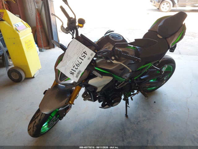 Kawasaki Zr900 T 2025 ML5ZRDT14SDA06255 Image 2