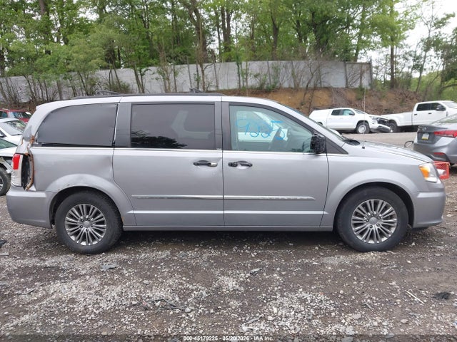 2014 Chrysler Town & Country Touring-l მანქანა იყიდება აუქციონზე, vin: 2C4RC1CGXER192232, აუქციონის ნომერი: 45179225