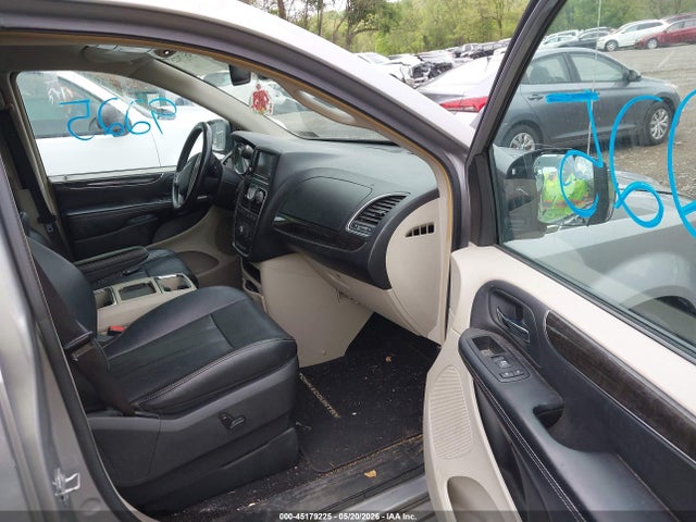 2014 Chrysler Town & Country Touring-l მანქანა იყიდება აუქციონზე, vin: 2C4RC1CGXER192232, აუქციონის ნომერი: 45179225