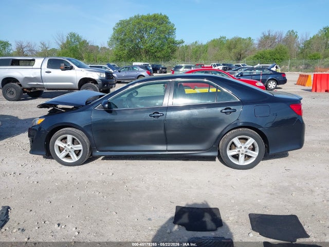 2012 Toyota Camry Se მანქანა იყიდება აუქციონზე, vin: 4T1BF1FK7CU585027, აუქციონის ნომერი: 45179265