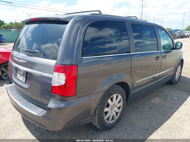 2015 Chrysler Town & Country Touring მანქანა იყიდება აუქციონზე, vin: 2C4RC1BG6FR752203, აუქციონის ნომერი: 45179283