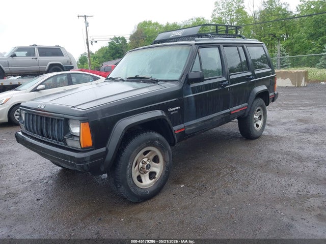 45179286 :رقم المزاد ، 1J4FJ68S8TL267142 vin ، 1996 Jeep Cherokee Sport/classic مزاد بيع
