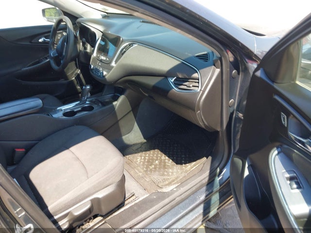 1G1ZD5ST0KF193176 Chevrolet MALIBU LT