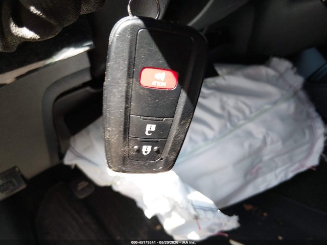 JTDKARFU3L3122651 Toyota Prius Le