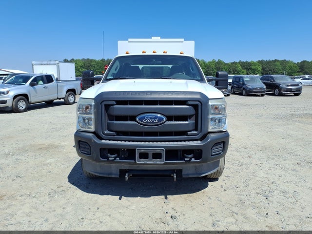 Ford F-350 Chassis Xl 2015 1FD8W3H67FED45531 Image 12
