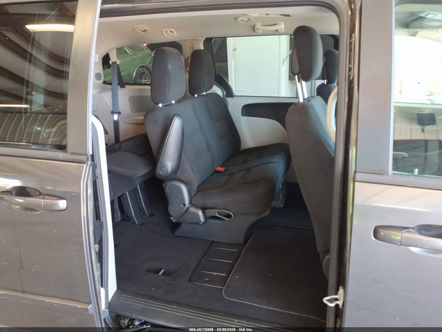45179365 :رقم المزاد ، 2C4RDGBGXHR712595 vin ، 2017 Dodge Grand Caravan Se مزاد بيع