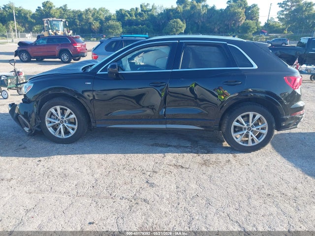 Продаж на аукціоні авто 2023 Audi Q3 Premium 45 Tfsi S Line Quattro Tiptronic, vin: WA1DECF31P1084589, номер лоту: 45179392