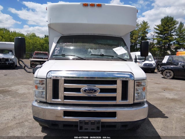45179399 :رقم المزاد ، 1FDEE3FL0DDB00085 vin ، 2013 Ford E-350 Cutaway مزاد بيع