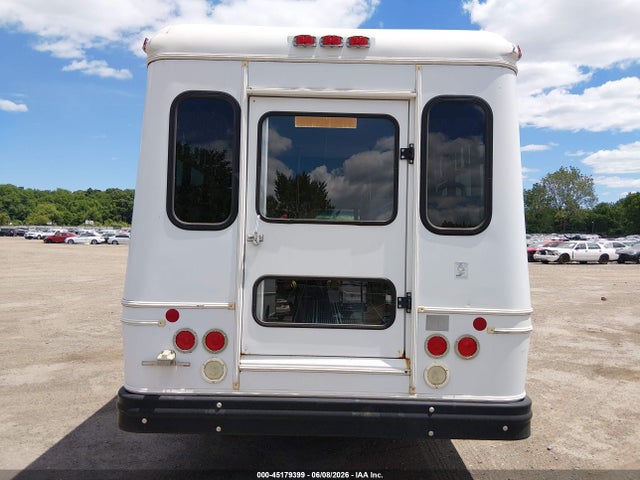 45179399 :رقم المزاد ، 1FDEE3FL0DDB00085 vin ، 2013 Ford E-350 Cutaway مزاد بيع