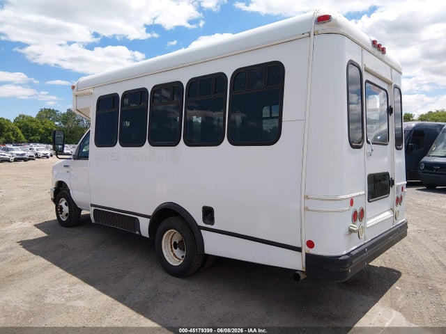 45179399 :رقم المزاد ، 1FDEE3FL0DDB00085 vin ، 2013 Ford E-350 Cutaway مزاد بيع