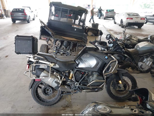 Продажа на аукционе авто 2021 Bmw R 1250 Gs Adventure, vin: WB10M1304M6D83871, номер лота: 45179427