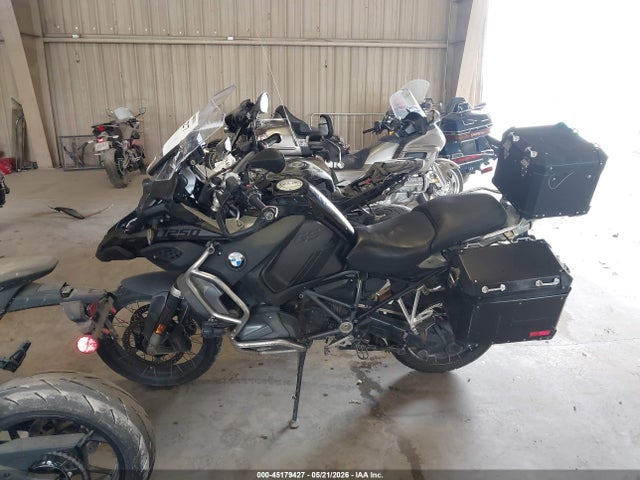 Продажа на аукционе авто 2021 Bmw R 1250 Gs Adventure, vin: WB10M1304M6D83871, номер лота: 45179427