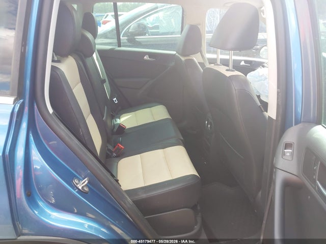 WVGSV7AX2HK002486 Volkswagen Tiguan 2.0t Wolfsburg Edition