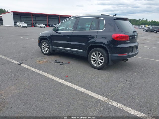 45179480 :رقم المزاد ، WVGSV7AX0HW508908 vin ، 2017 Volkswagen Tiguan 2.0t Wolfsburg Edition مزاد بيع