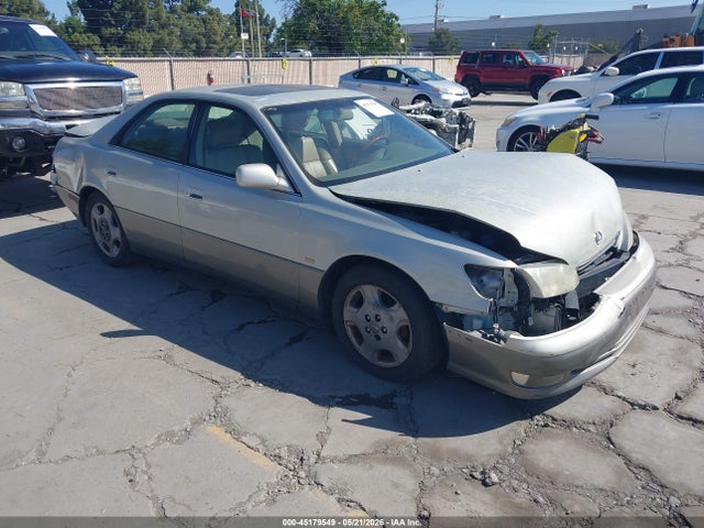 45179549 :رقم المزاد ، JT8BF28G710312739 vin ، 2001 Lexus Es 300 مزاد بيع