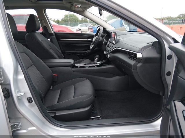 1N4BL4DVXMN353695 Nissan Altima Sv Fwd
