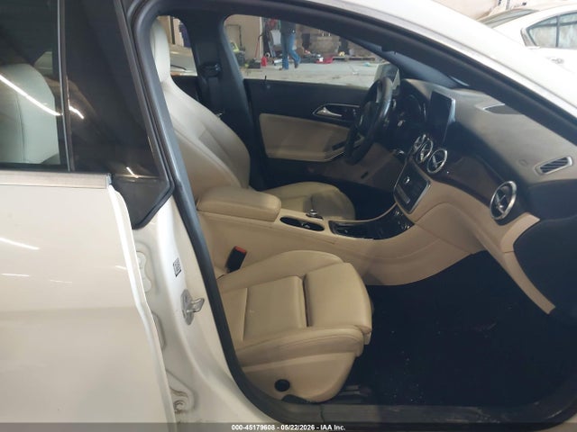 45179608 :رقم المزاد ، WDDSJ4EB8JN594693 vin ، 2018 Mercedes-benz Cla 250 مزاد بيع
