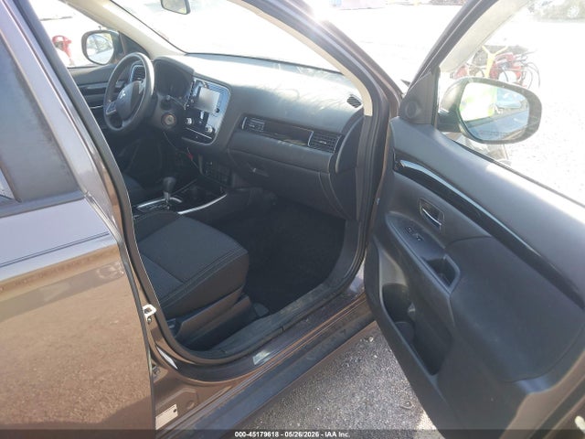 Продажа на аукционе авто 2020 Mitsubishi Outlander Es 2.4, vin: JA4AD2A34LZ014653, номер лота: 45179618