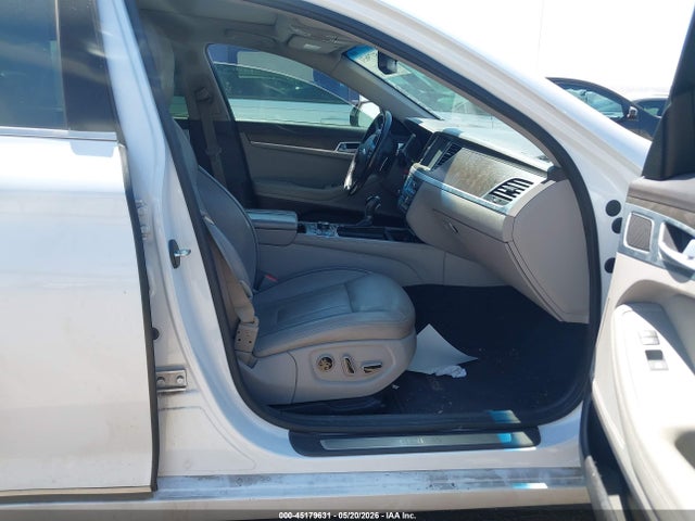 Продажа на аукционе авто 2016 Hyundai Genesis 3.8, vin: KMHGN4JE7GU110737, номер лота: 45179631