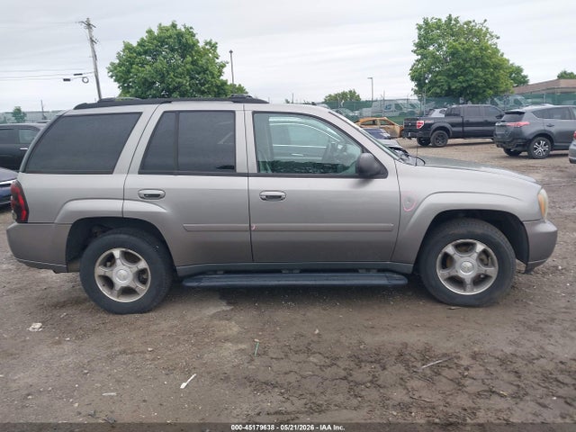 2008 Chevrolet Trailblazer Lt მანქანა იყიდება აუქციონზე, vin: 1GNDT13S382221465, აუქციონის ნომერი: 45179638