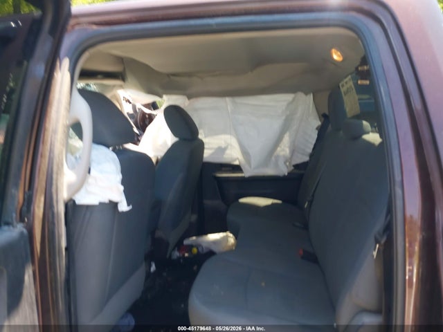 45179648 :رقم المزاد ، 3C6RR7KT8FG540284 vin ، 2015 Ram 1500 St مزاد بيع