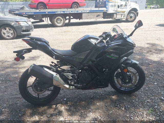 45179659 :رقم المزاد ، ML5EXGG15RDA22670 vin ، 2024 Kawasaki Ex500 مزاد بيع