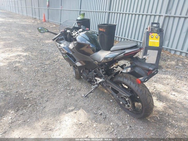 45179659 :رقم المزاد ، ML5EXGG15RDA22670 vin ، 2024 Kawasaki Ex500 مزاد بيع